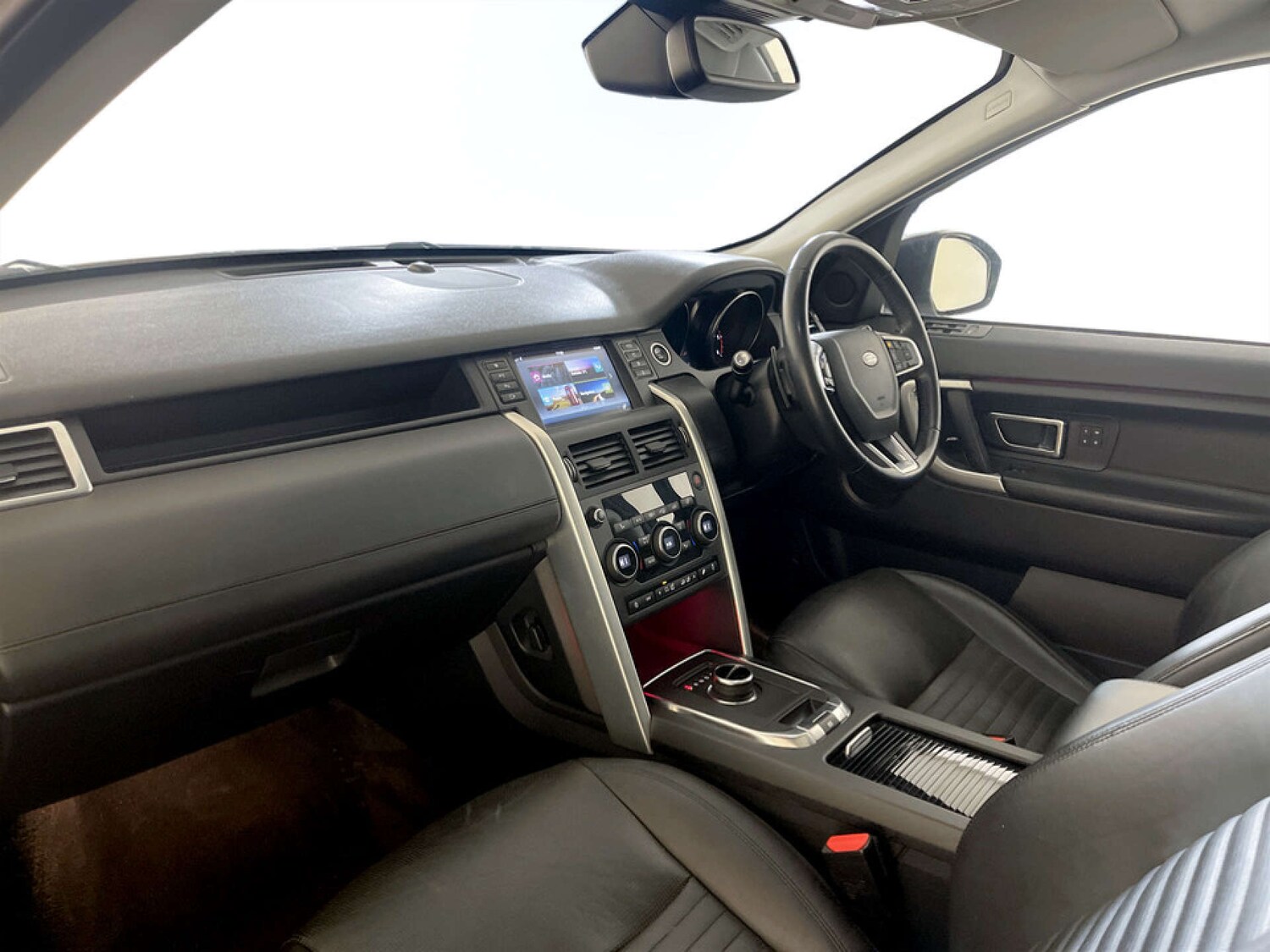 Used Land Rover Discovery Sport 2018 for sale - 77617143: Photo 12