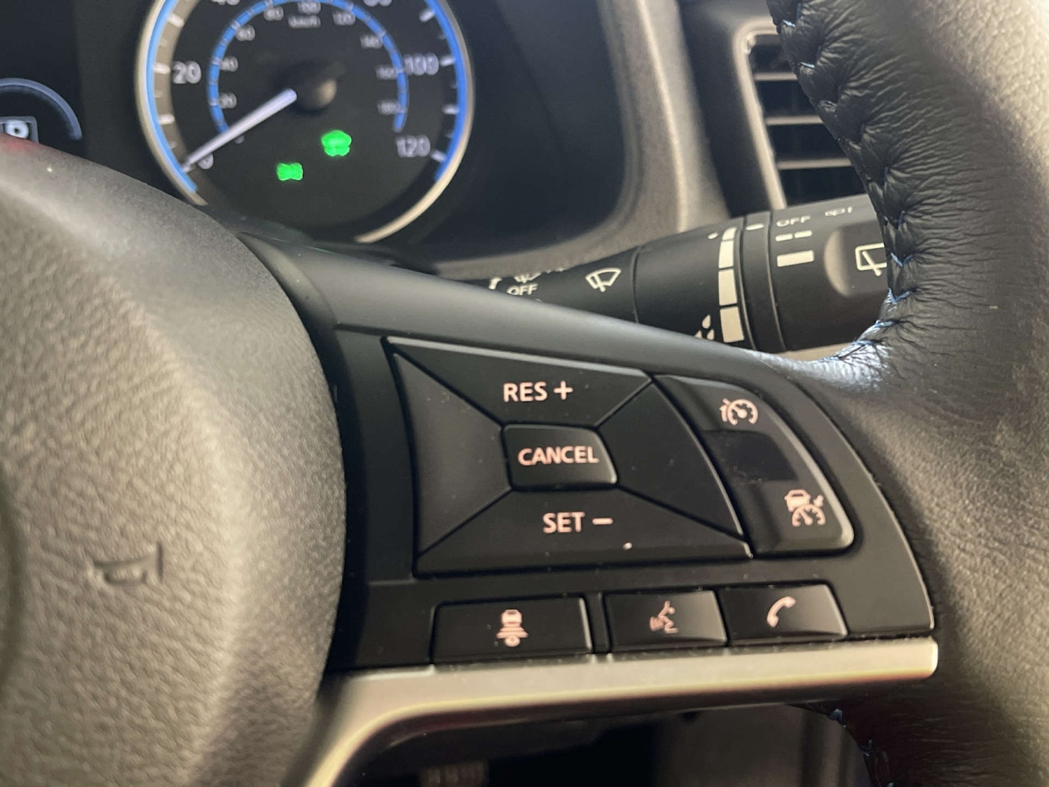 Used Nissan Leaf 2023 for sale - 77930574: Photo 20