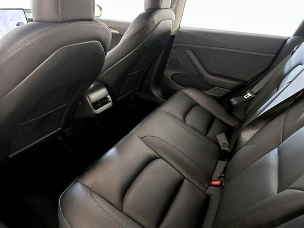 Used Tesla Model 3 2021 for sale - 76286914: Photo 14
