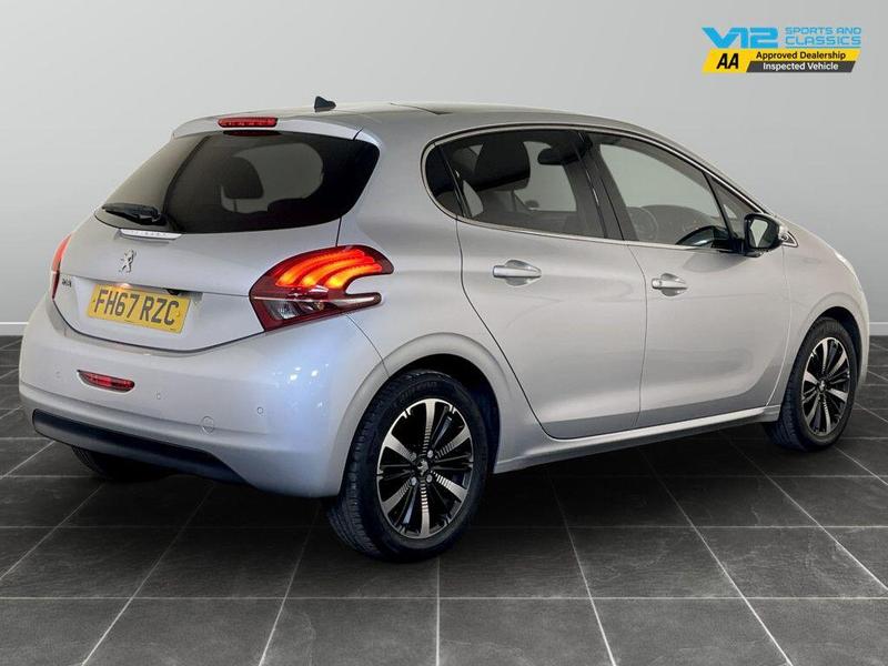 Used Peugeot 208 2018 for sale - 76146752: Photo 10