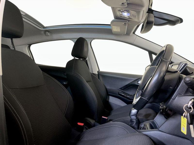 Used Peugeot 208 2018 for sale - 76146752: Photo 13