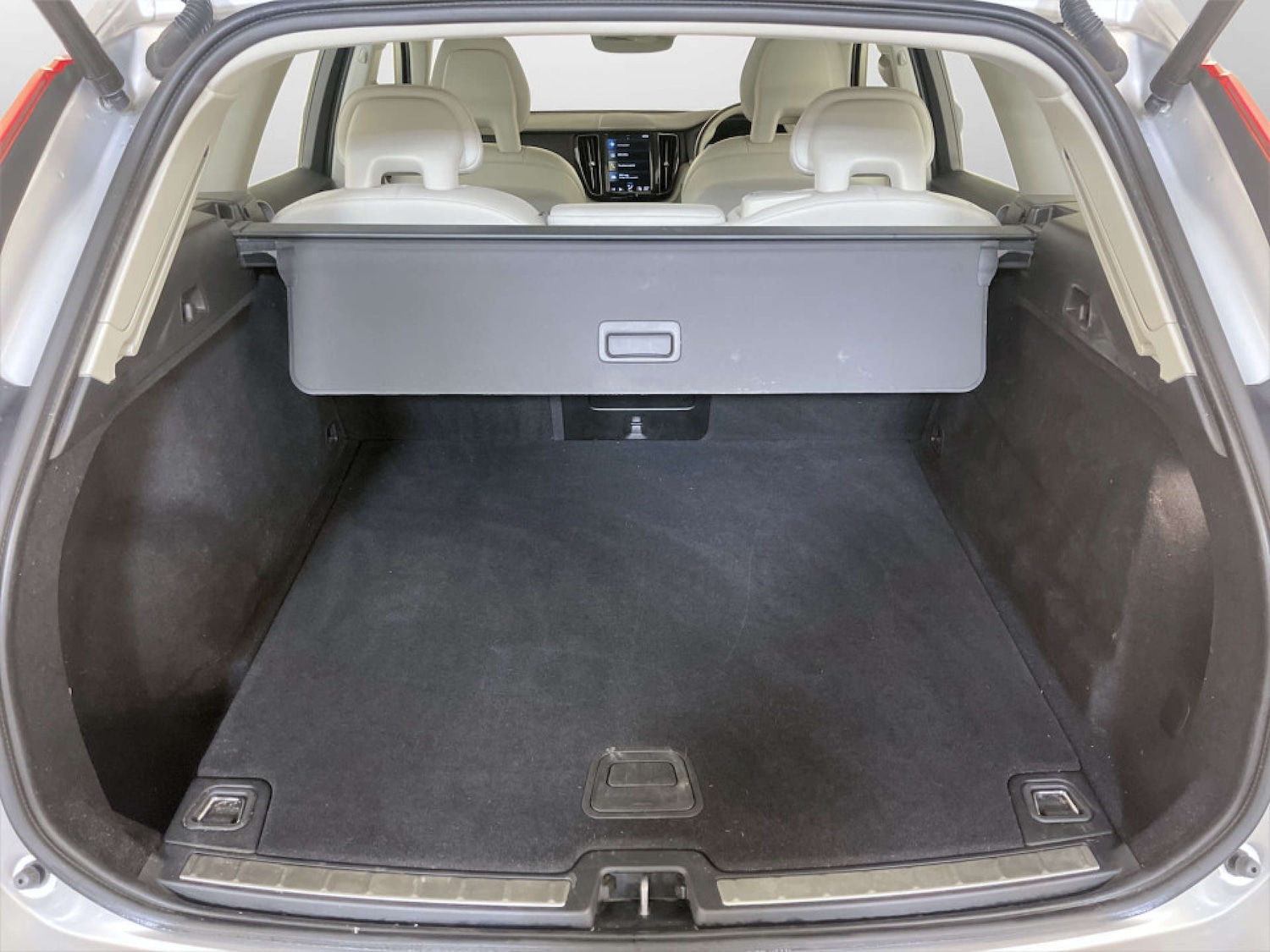 Used Volvo XC60 2018 for sale - 77355565: Photo 15