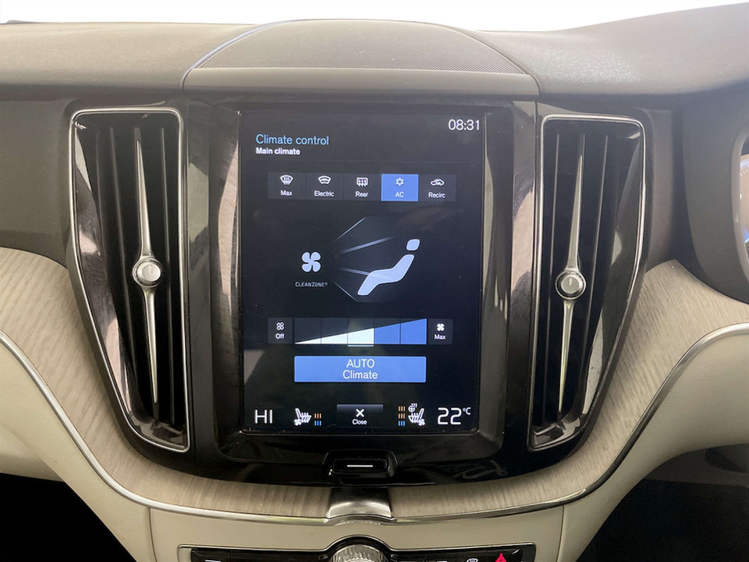 Used Volvo XC60 2018 for sale - 77355565: Photo 23