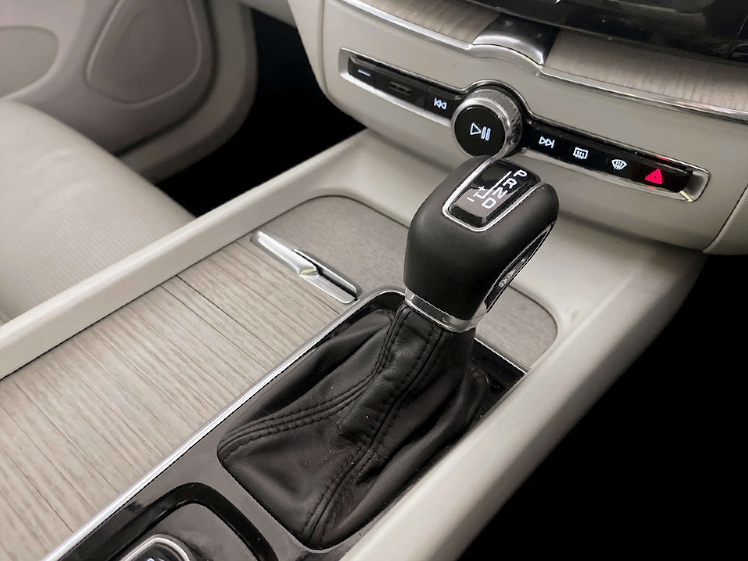 Used Volvo XC60 2018 for sale - 77355565: Photo 27