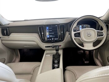 Used Volvo XC60 2018 for sale - 77355565: Photo