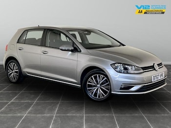 Volkswagen - Golf