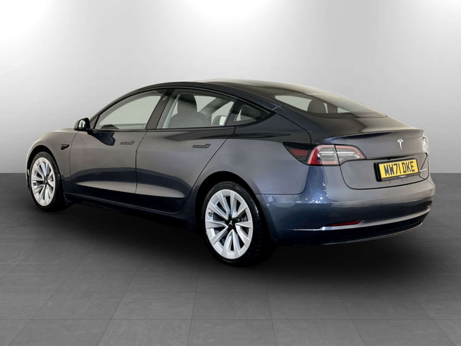 Used Tesla Model 3 2021 for sale - 77261397: Photo 8