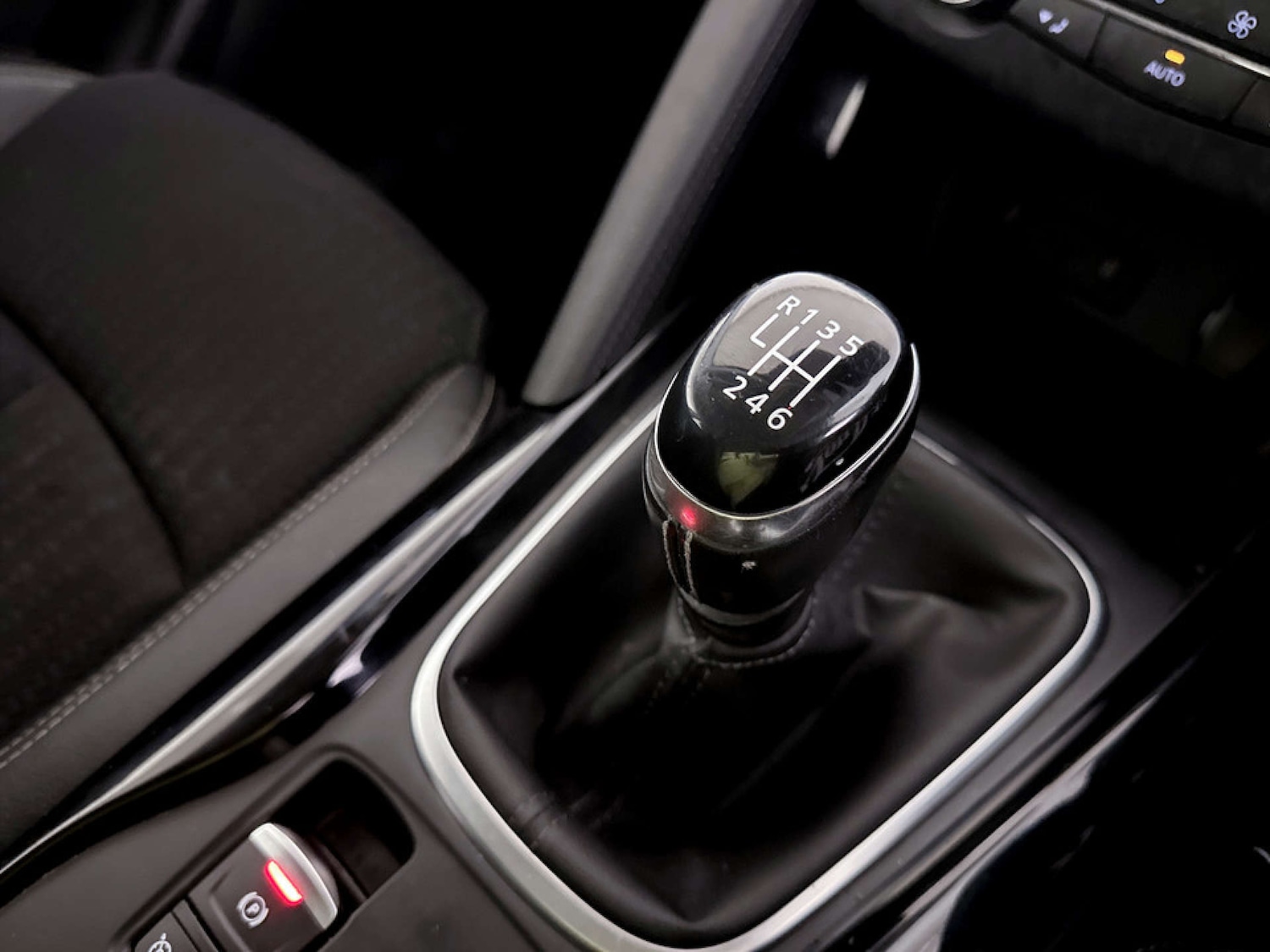 Used Renault Kadjar 2018 for sale - 77297300: Photo 26