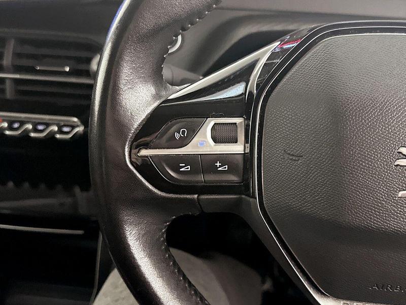 Used Peugeot 2008 2021 for sale - 76405211: Photo 17