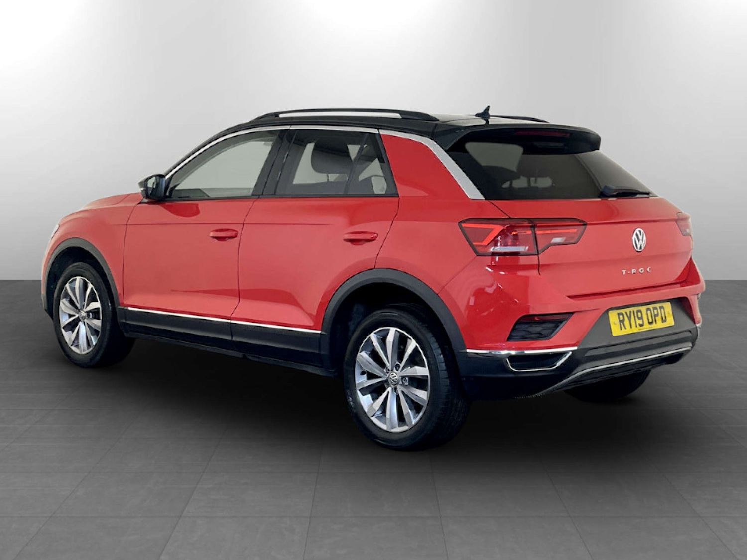 Used Volkswagen T-Roc 2019 for sale - 77224838: Photo 8