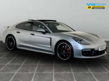 2019 (19) - 4.0 V8 Turbo GTS 5dr PDK