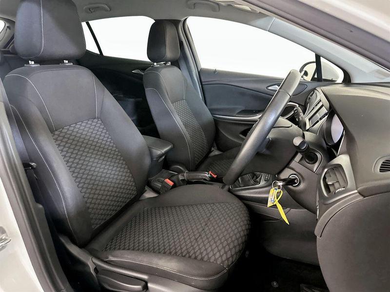 Used Vauxhall Astra 2019 for sale - 76673190: Photo 13