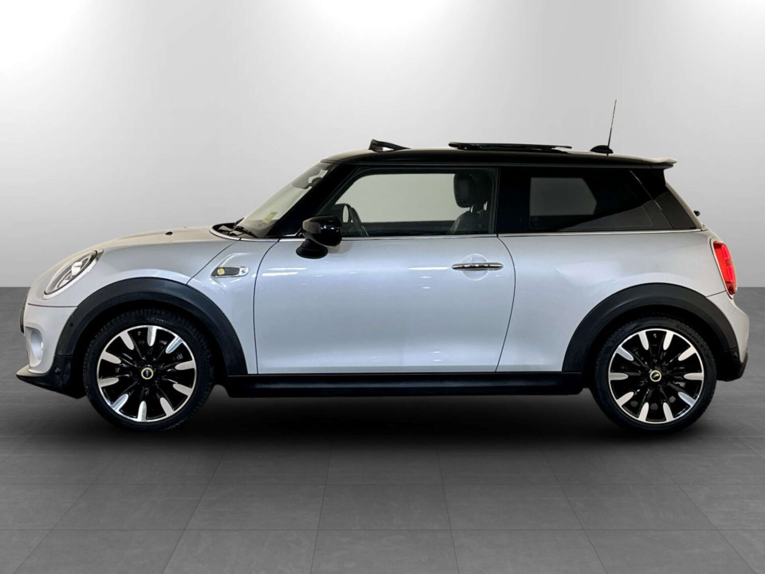 Used MINI Hatch 2020 for sale - 77639615: Photo 7