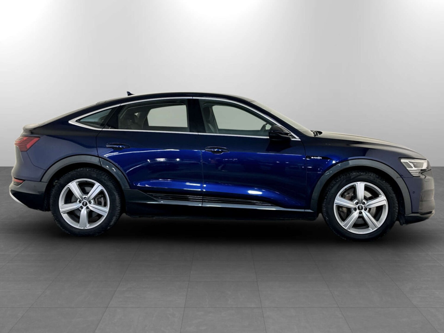 Used Audi e-tron 2021 for sale - 77717722: Photo 11