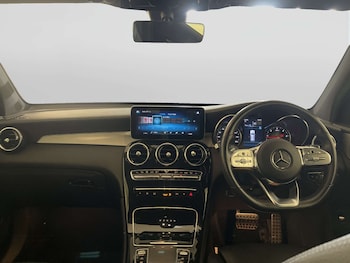 Used Mercedes-Benz GLC 2022 for sale - 78182116: Photo