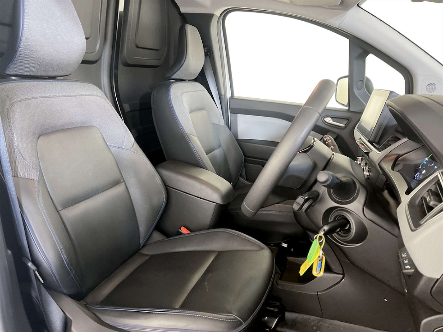 Used Nissan Other 2023 for sale - 77569698: Photo 13