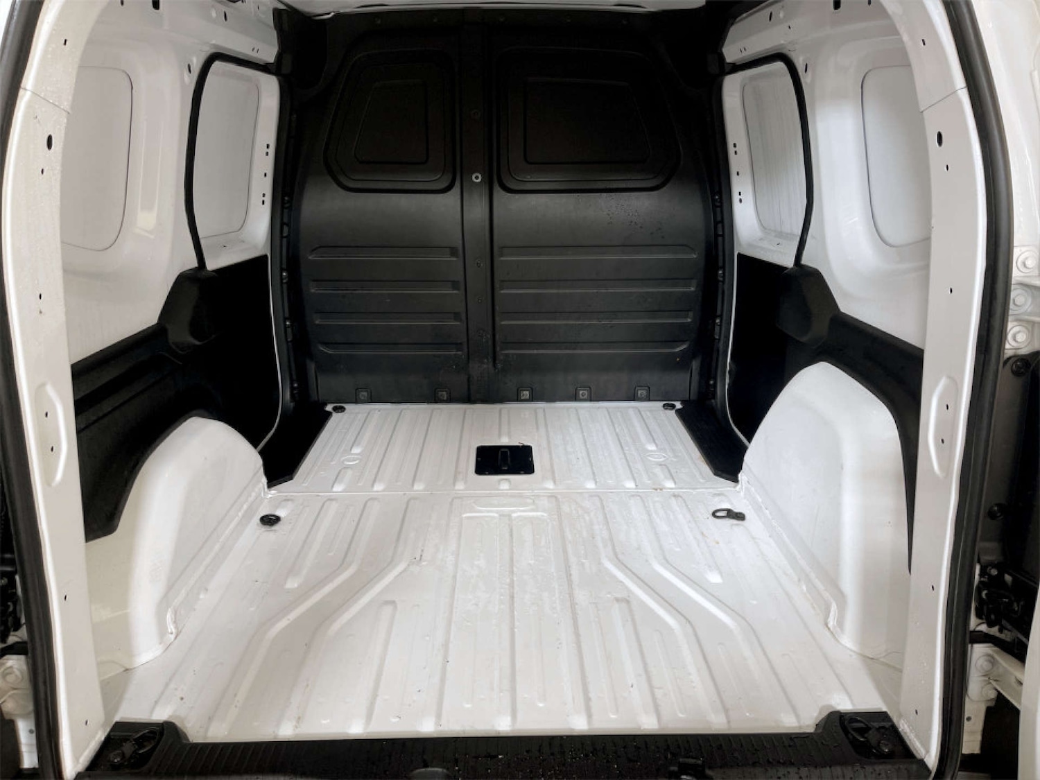 Used Nissan Other 2023 for sale - 77569698: Photo 15