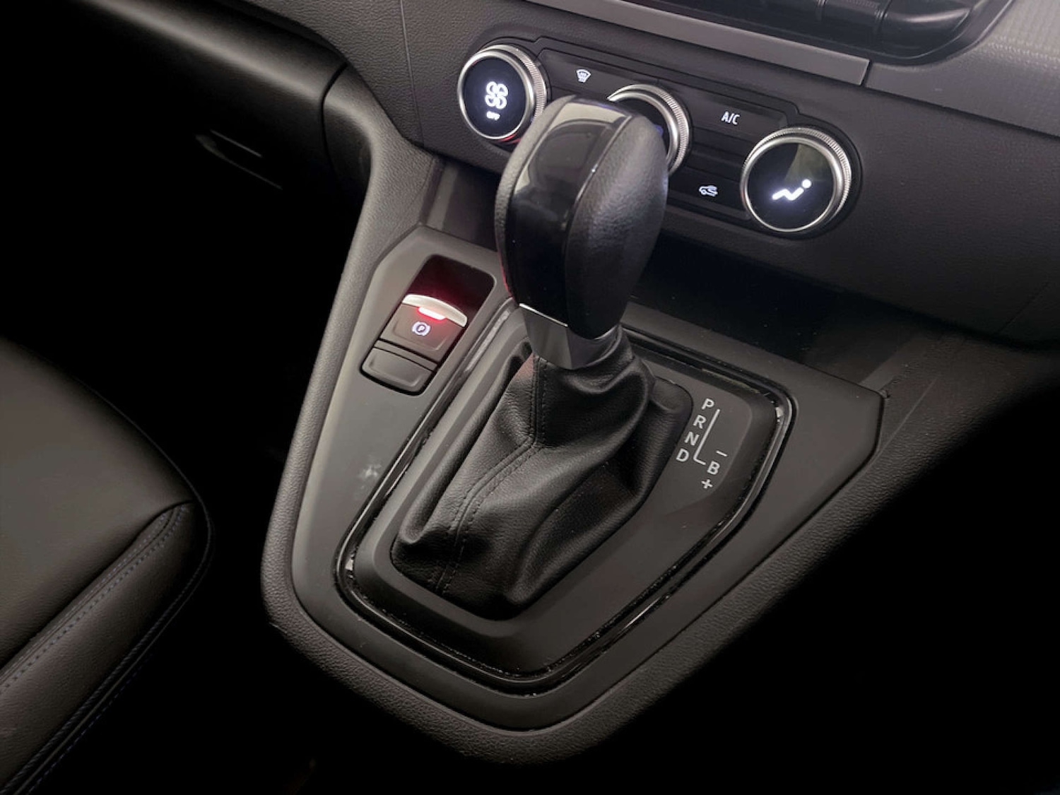 Used Nissan Other 2023 for sale - 77569698: Photo 26