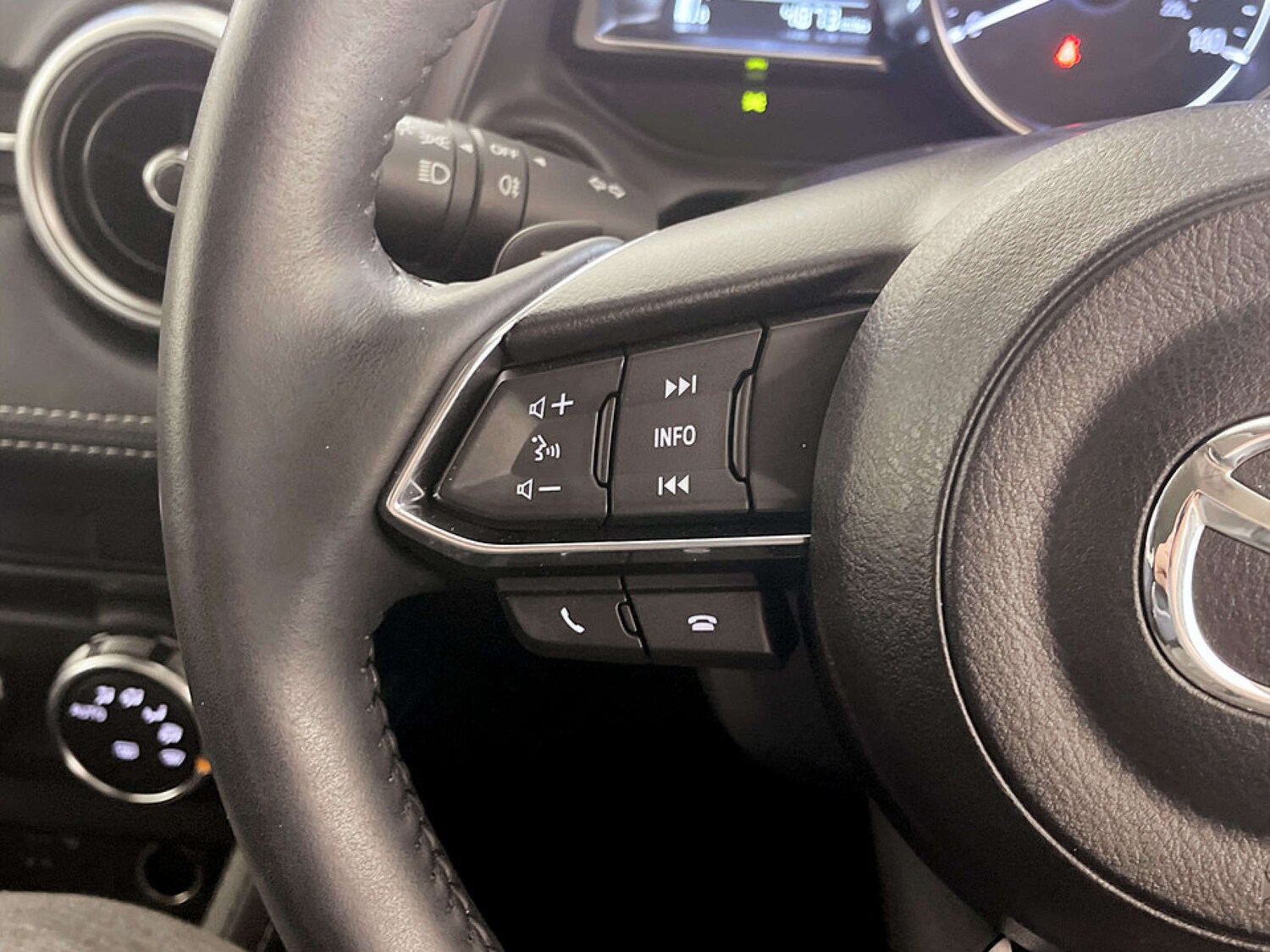 Used Mazda Mazda2 2022 for sale - 77185506: Photo 17