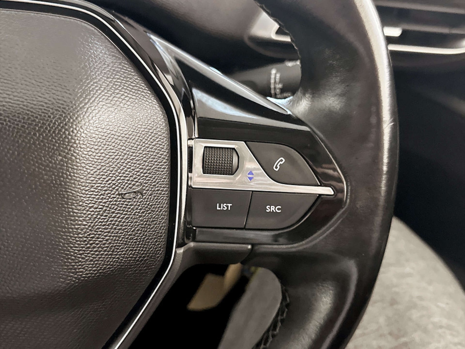 Used Peugeot 3008 2019 for sale - 77185575: Photo 19