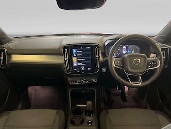 Used Volvo XC40 2022 for sale - 79580150: Photo