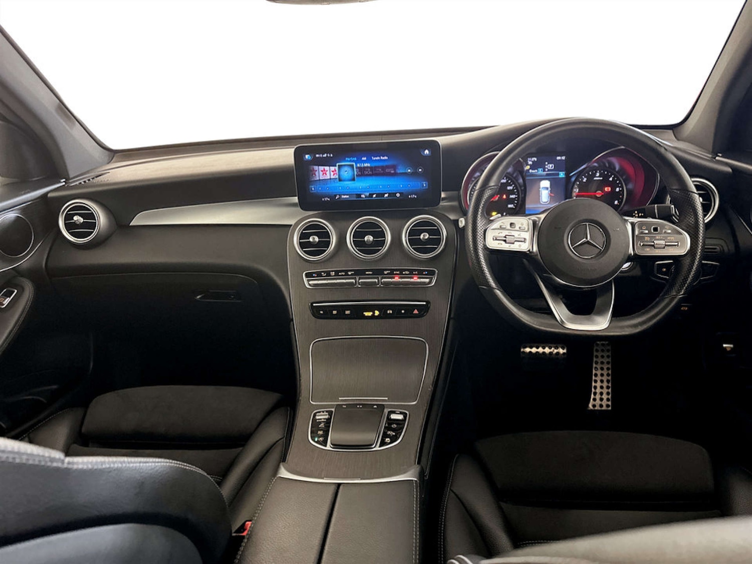 Used Mercedes-Benz GLC 2020 for sale - 77283168: Photo 3