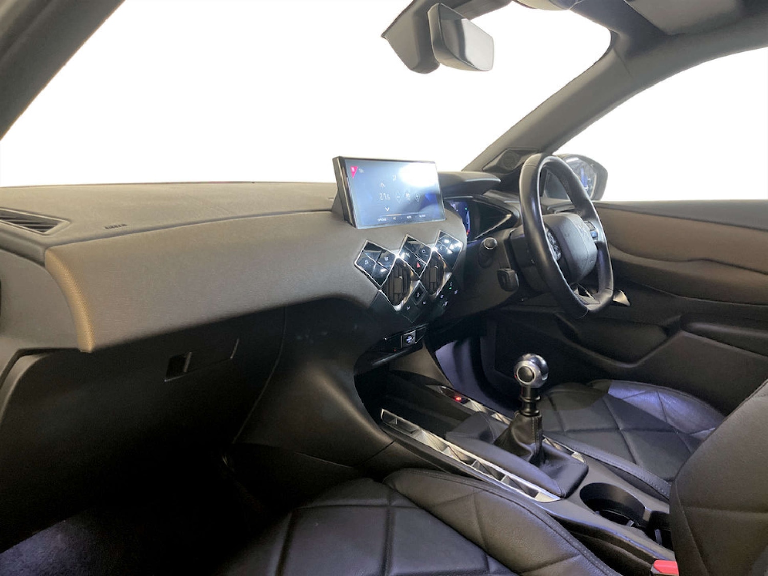 Used DS Automobiles DS 3 Crossback 2019 for sale - 77185491: Photo 12