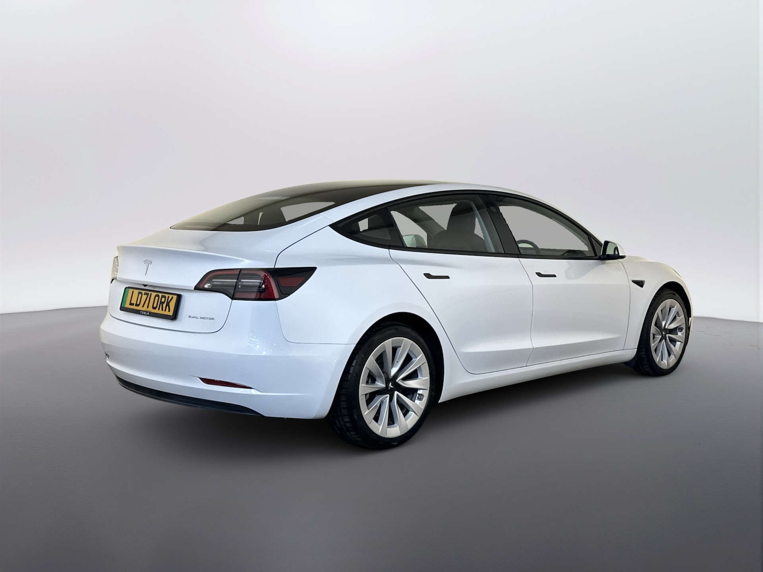 Used Tesla Model 3 2021 for sale - 77998549: Photo 10