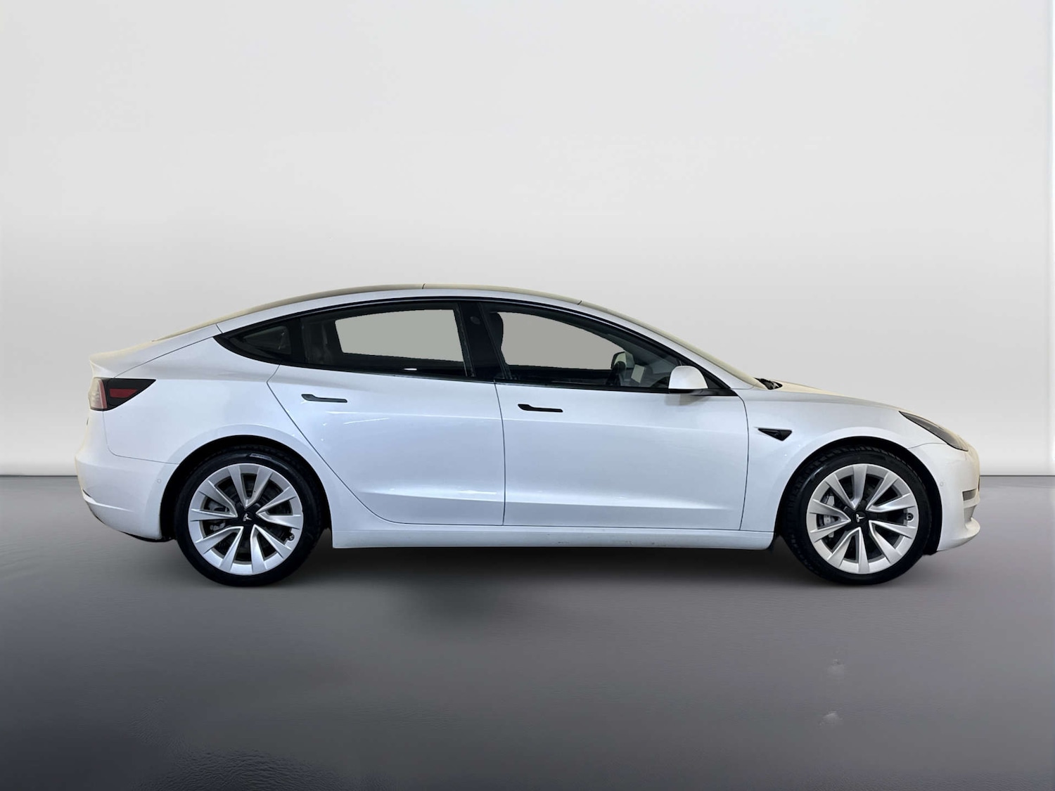 Used Tesla Model 3 2021 for sale - 77998549: Photo 11