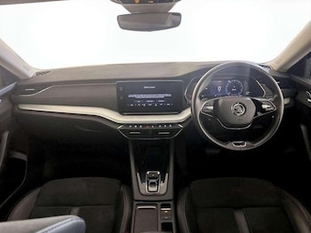 Used Skoda Octavia 2021 for sale - 76960955: Photo