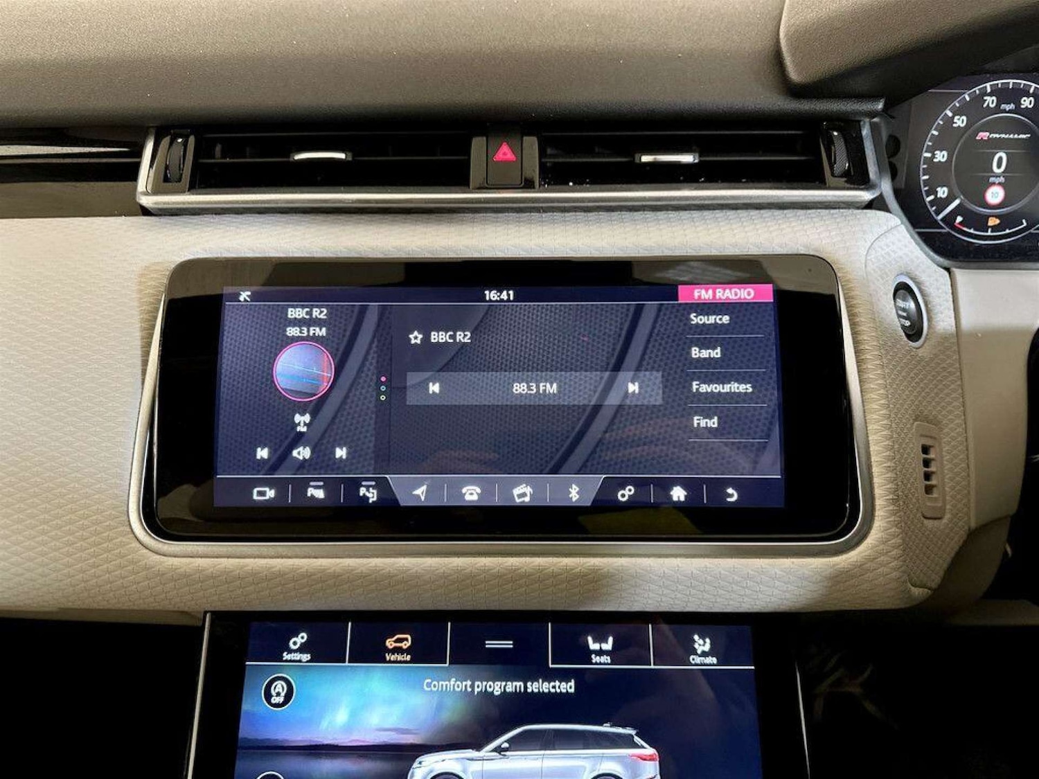 Used Land Rover Range Rover Velar 2019 for sale - 77210010: Photo 21