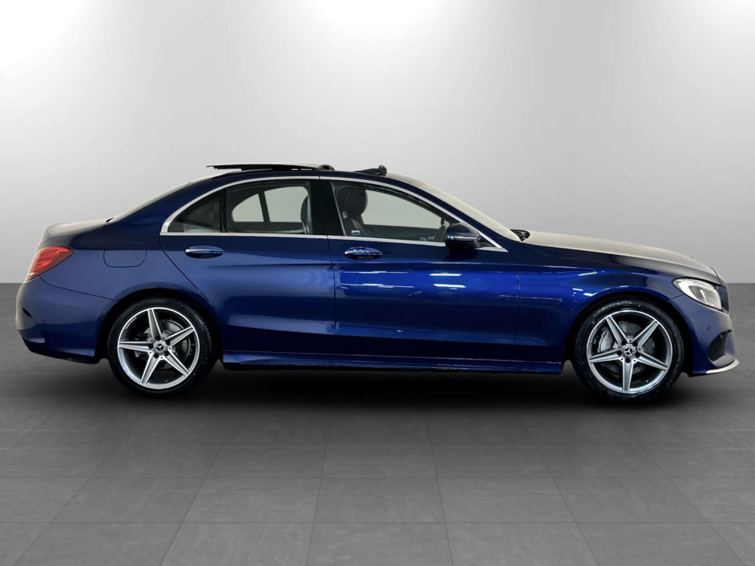 Used Mercedes-Benz C Class 2017 for sale - 77355563: Photo 11