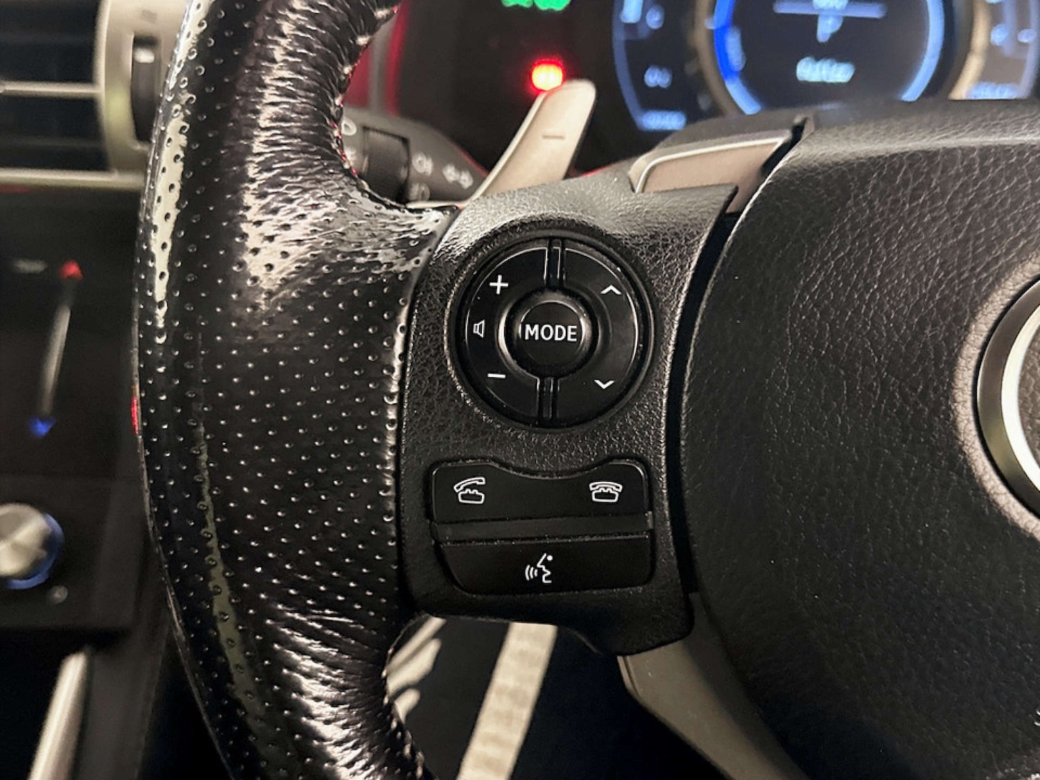 Used Lexus IS 2016 for sale - 77609402: Photo 17