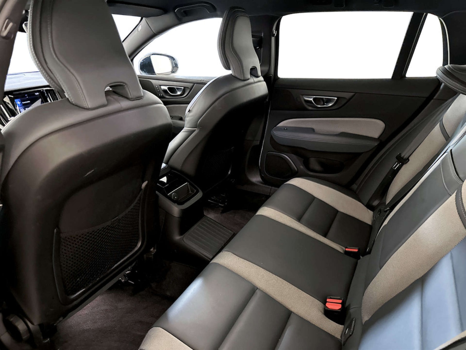 Used Volvo V60 2021 for sale - 77750328: Photo 14