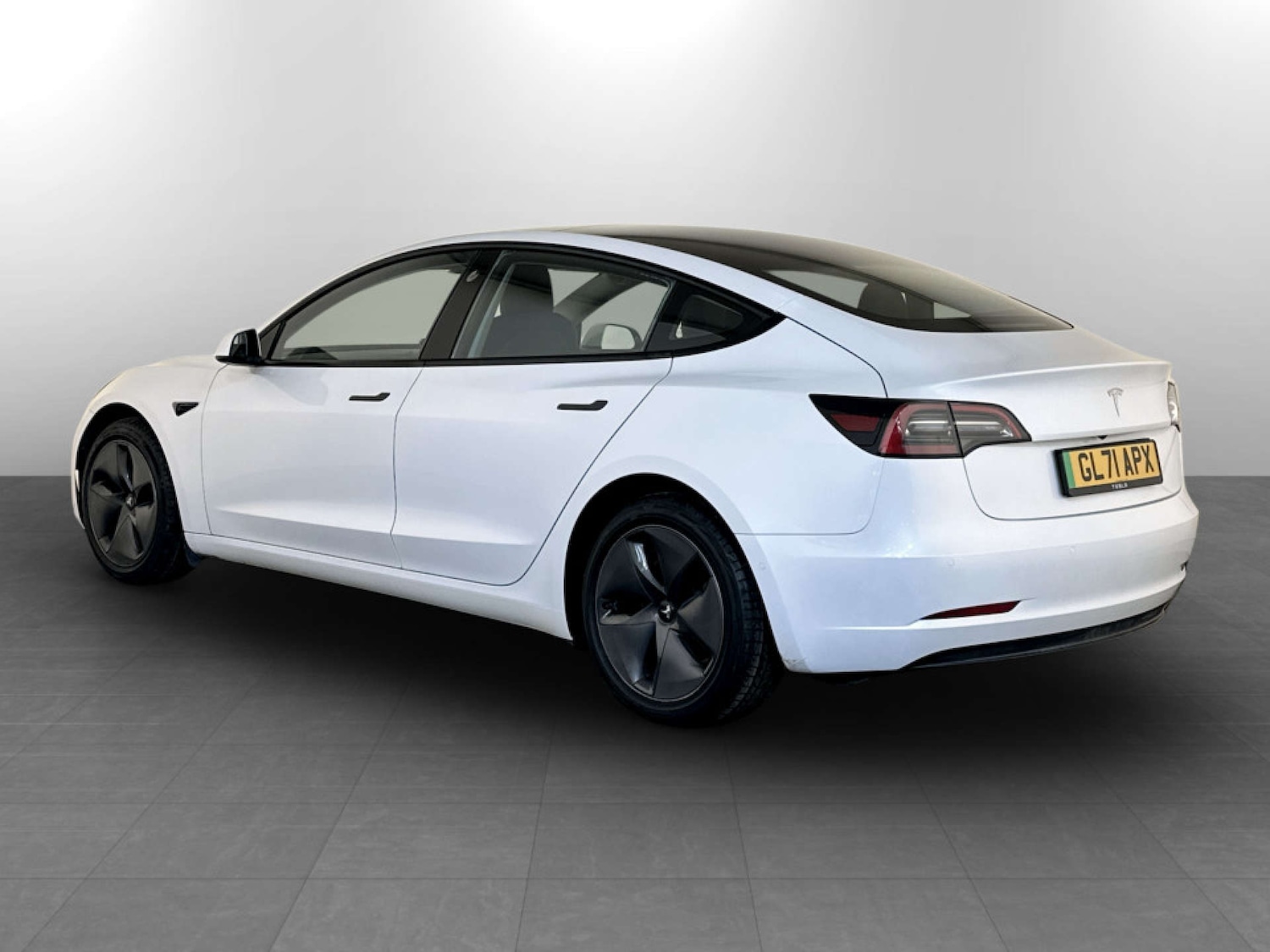 Used Tesla Model 3 2021 for sale - 77420178: Photo 8