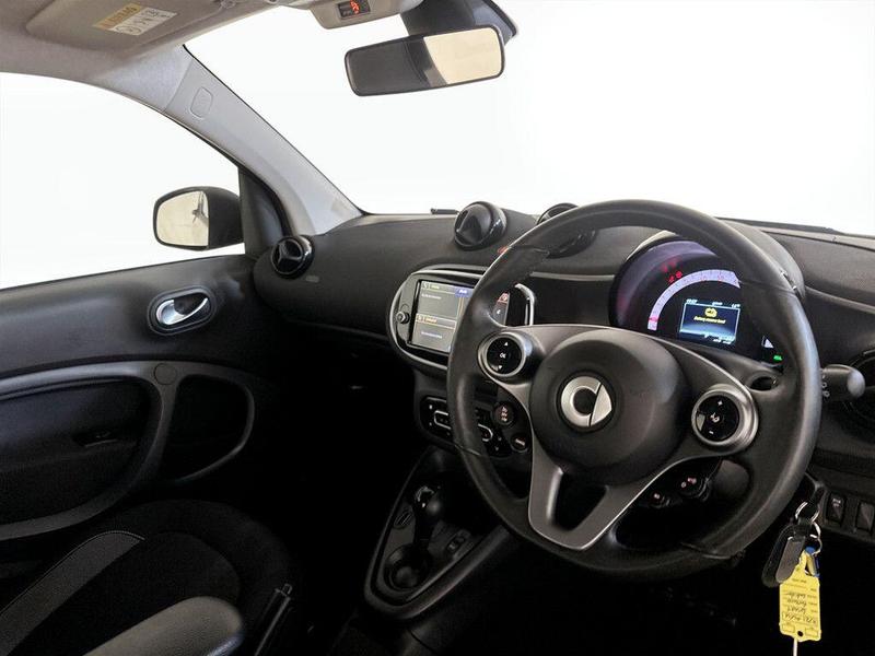Used smart fortwo 2021 for sale - 76162057: Photo 13