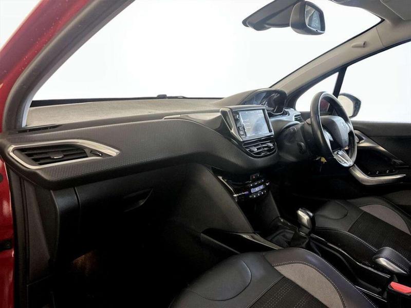 Used Peugeot 2008 2019 for sale - 76931364: Photo 12
