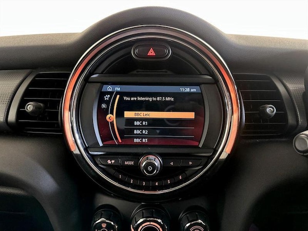 Used MINI Hatch 2019 for sale - 75723911: Photo 23