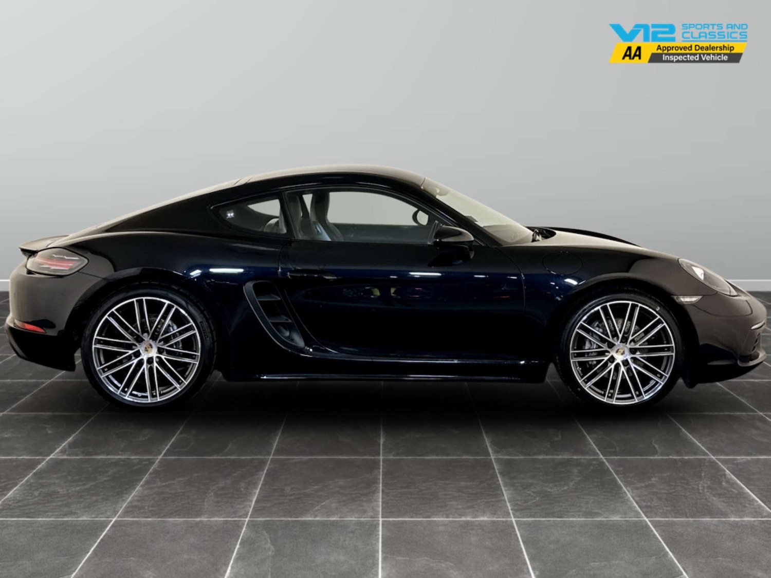 Used Porsche Cayman 2019 for sale - 77185697: Photo 11