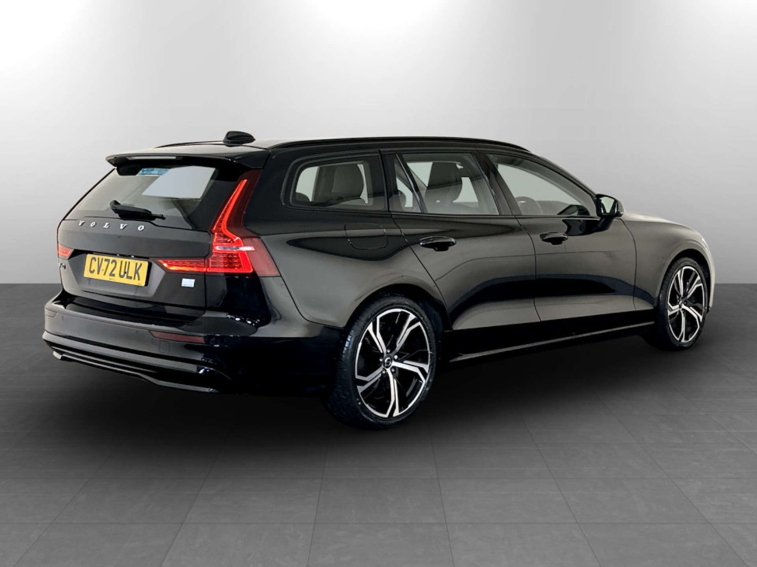 Used Volvo V60 2022 for sale - 77185629: Photo 10