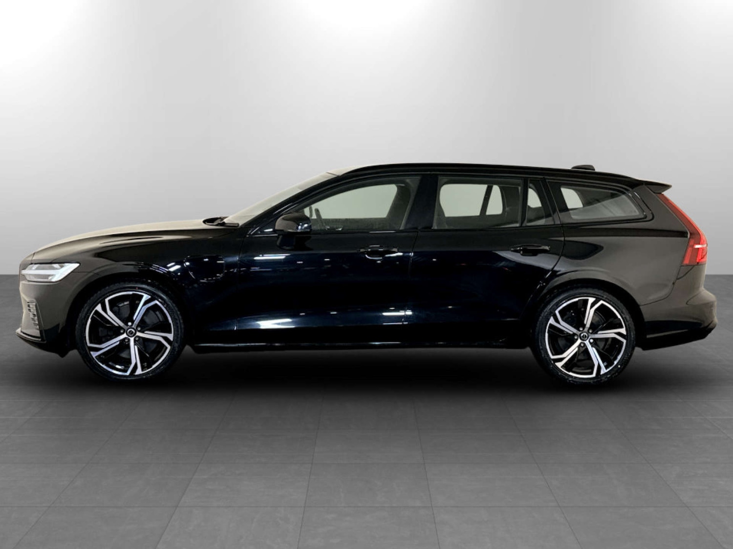 Used Volvo V60 2022 for sale - 77185629: Photo 7