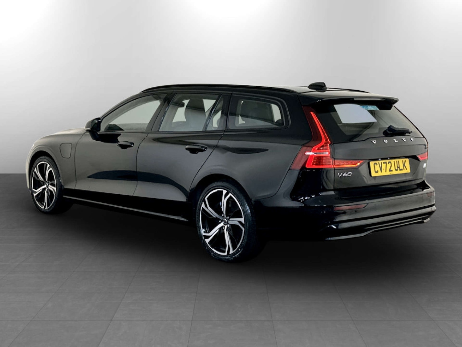 Used Volvo V60 2022 for sale - 77185629: Photo 8