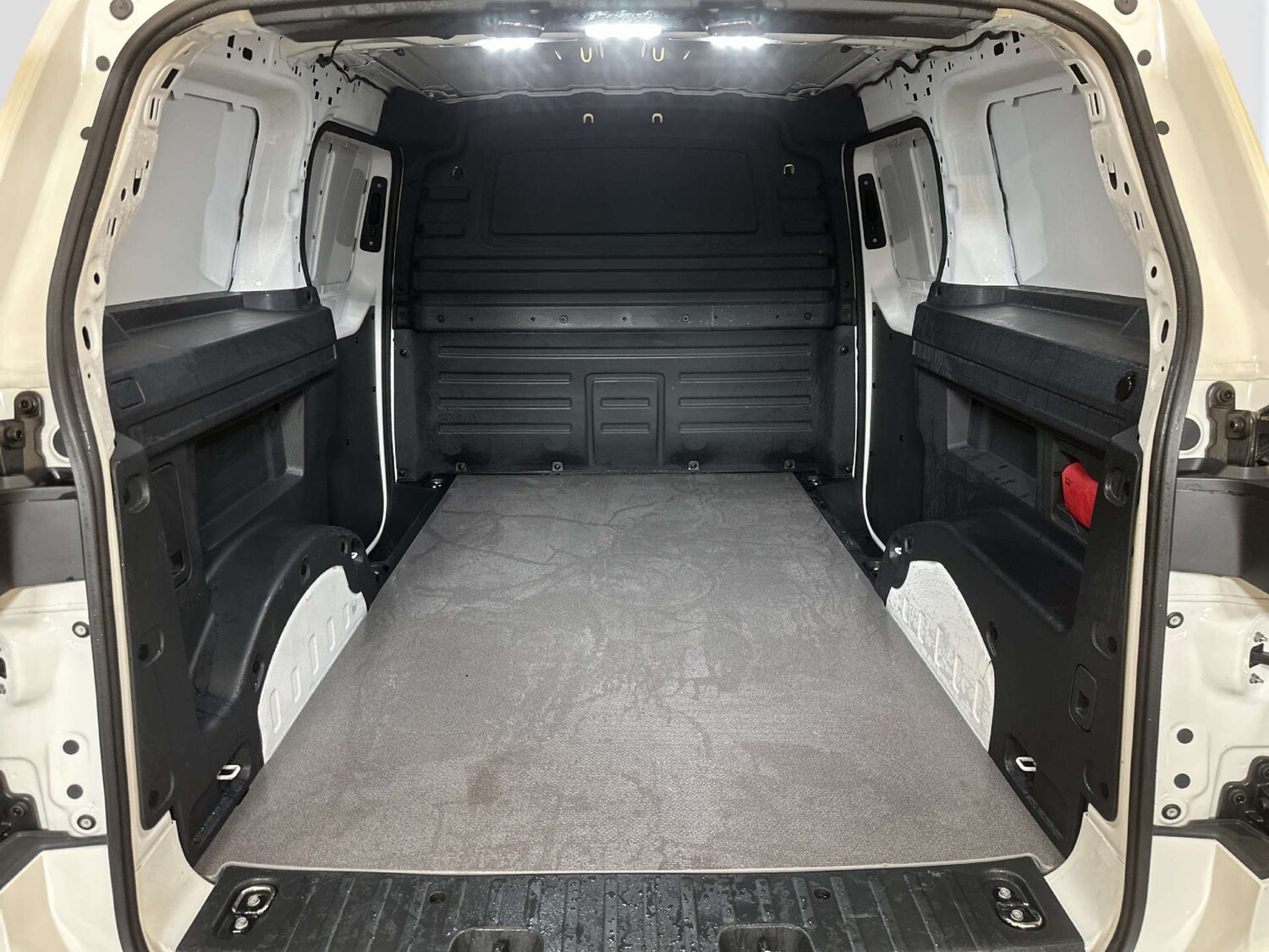 Used Volkswagen ID.Buzz 2024 for sale - 78027703: Photo 15