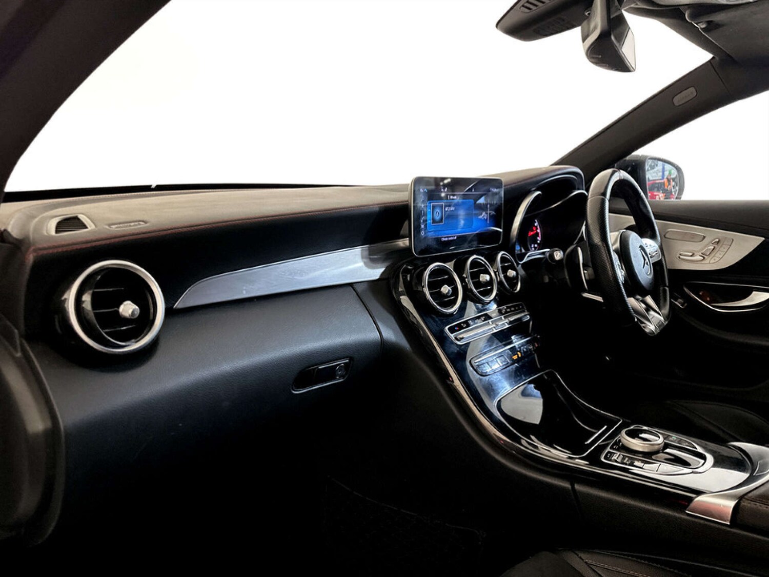 Used Mercedes-Benz C Class 2018 for sale - 77523176: Photo 12