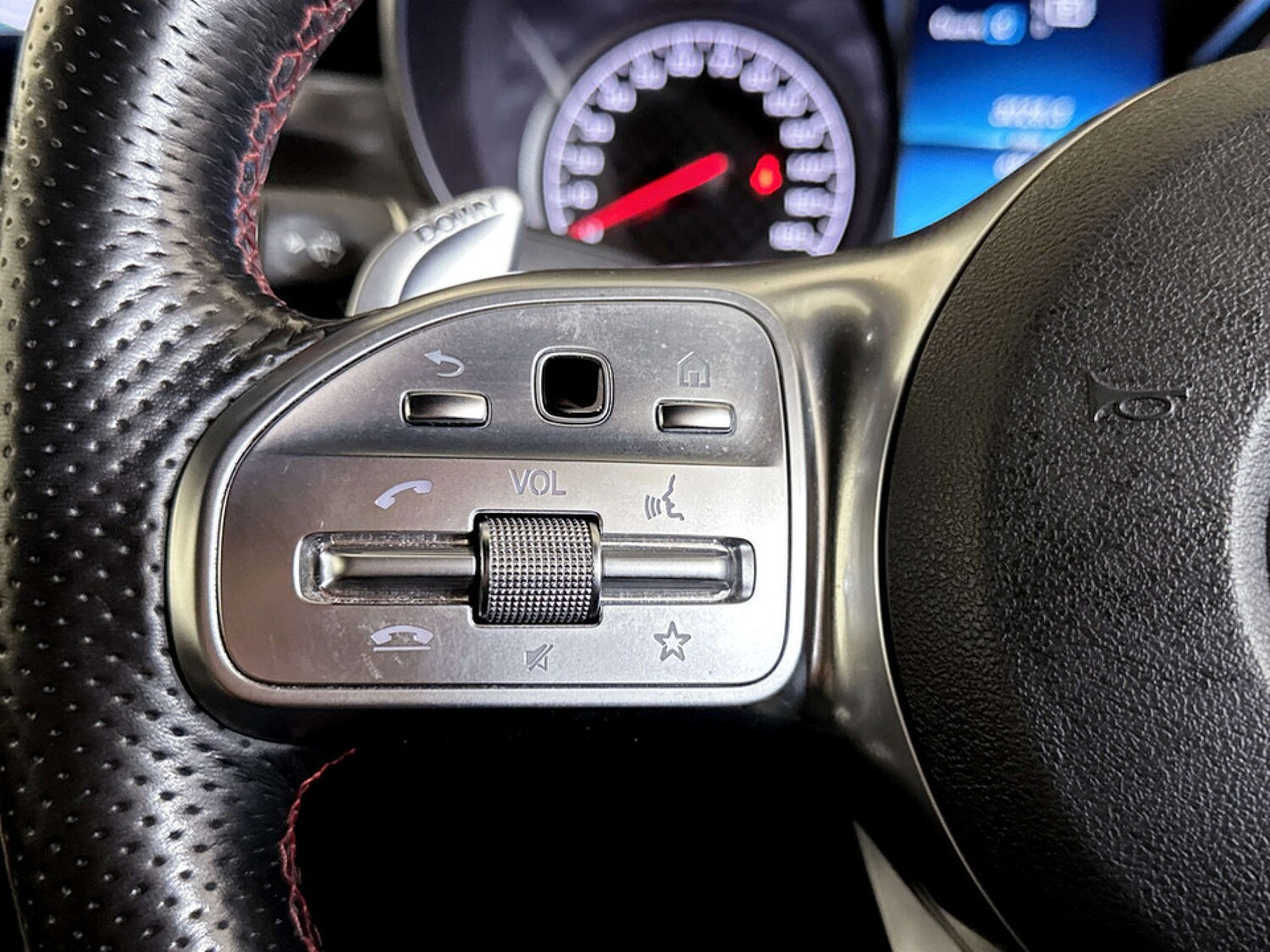 Used Mercedes-Benz C Class 2018 for sale - 77523176: Photo 17