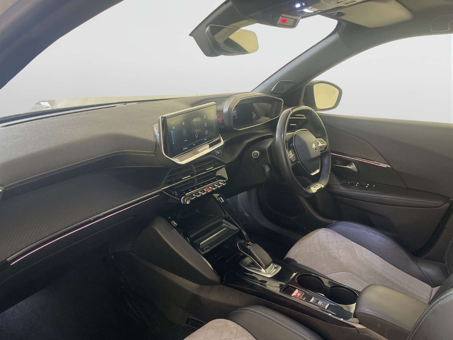 Used Peugeot 2008 2021 for sale - 77930571: Photo 12