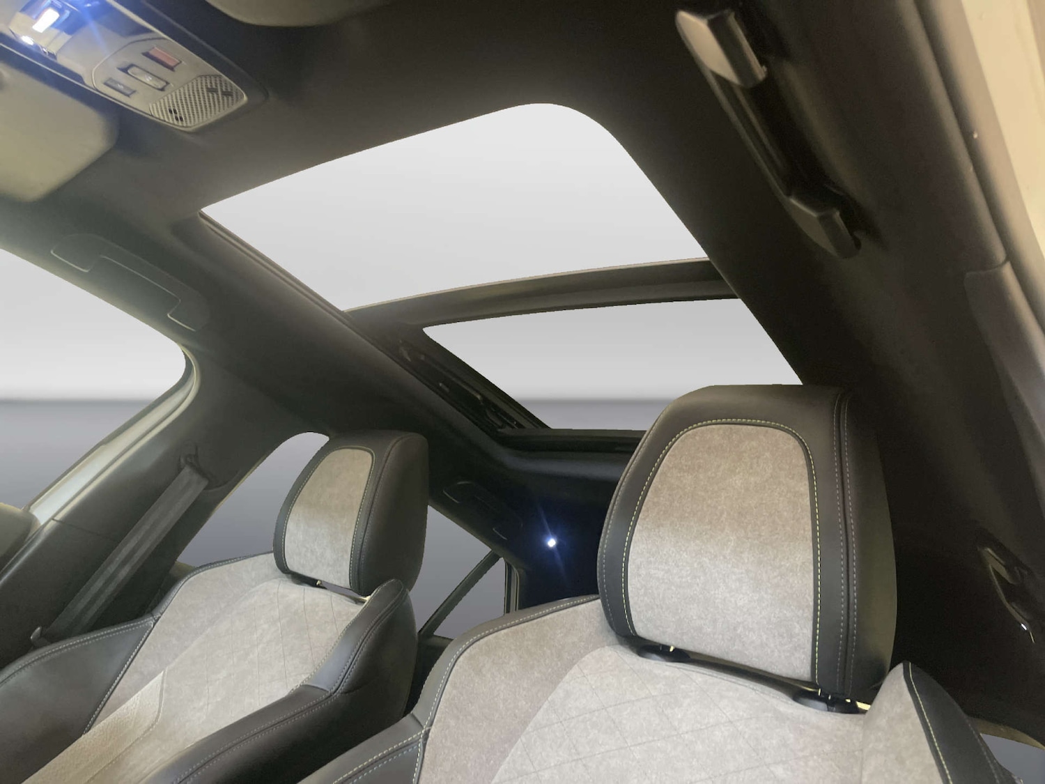 Used Peugeot 2008 2021 for sale - 77930571: Photo 14