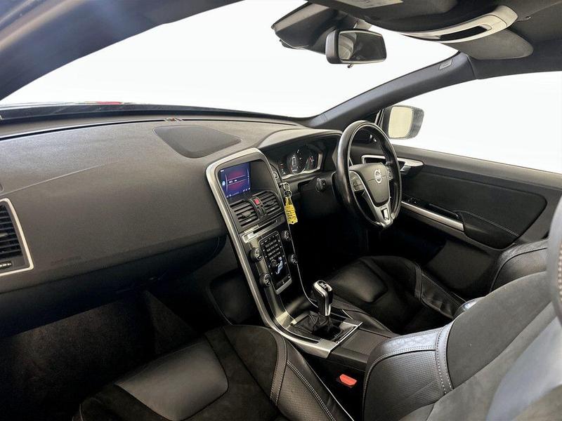 Used Volvo XC60 2017 for sale - 76156769: Photo 10