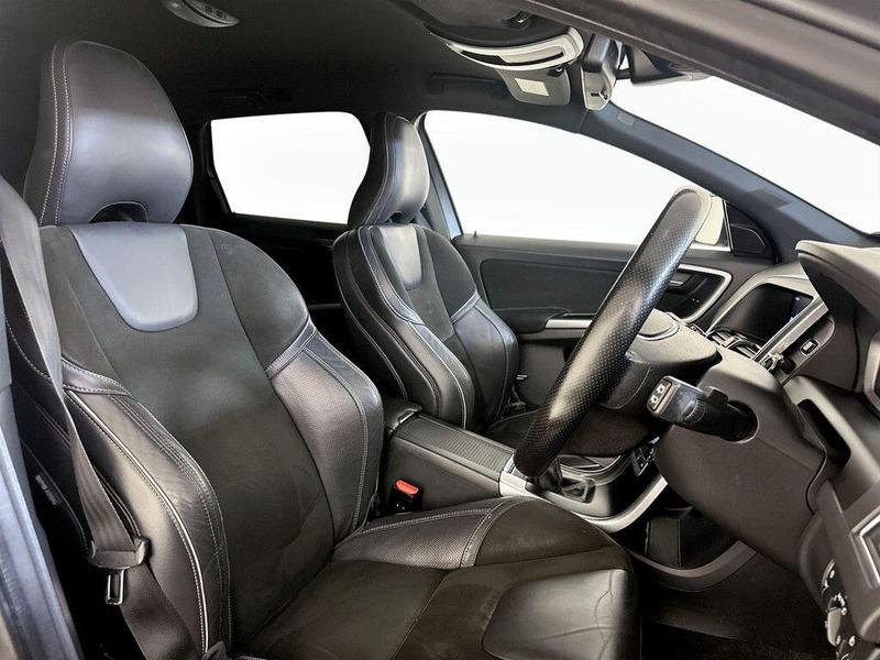 Used Volvo XC60 2017 for sale - 76156769: Photo 11