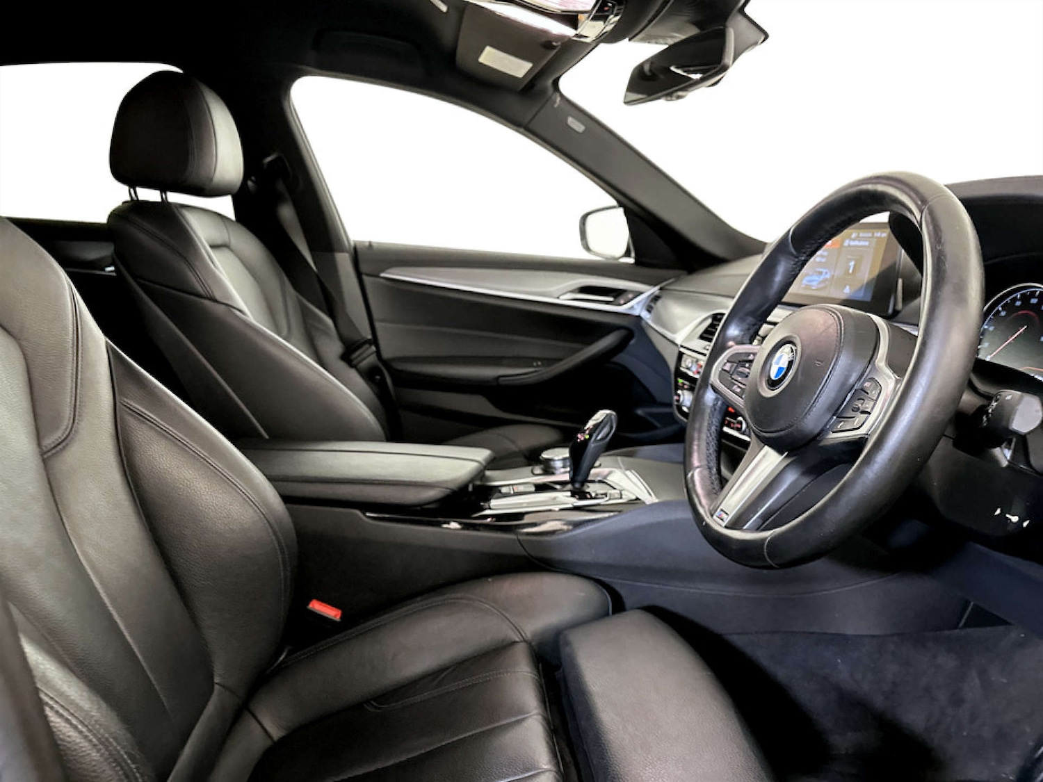 Used BMW 5 Series 2018 for sale - 77299370: Photo 13